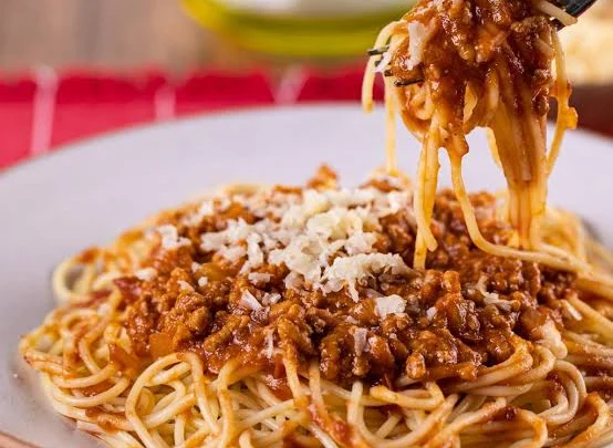 Macarrão ao molho bolonhesa